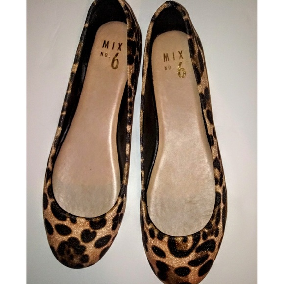 Mix No. 6 Danzey Velvet Leopard Print Flats - Picture 2 of 6